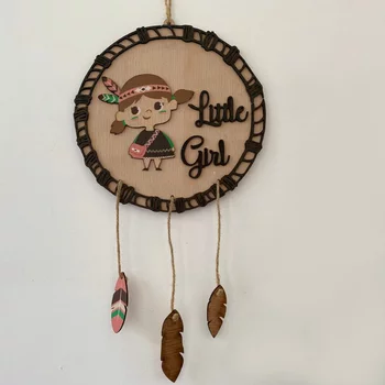 Handgefertigter Wandbehang aus Holz Kleines Mädchen