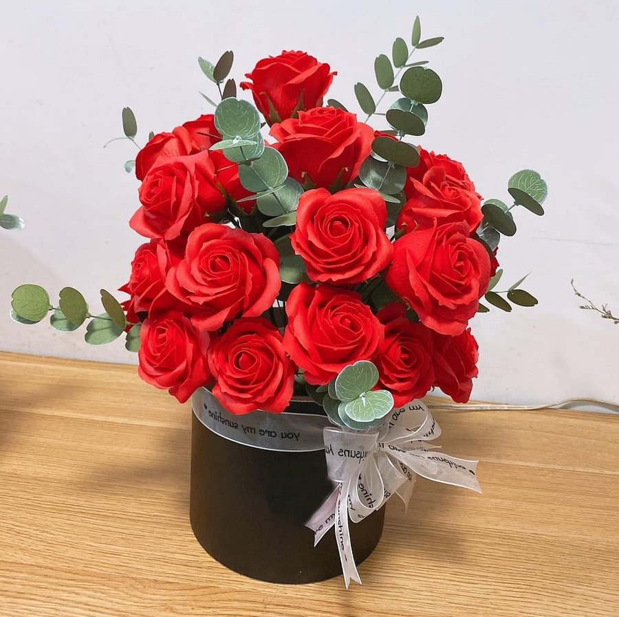 HỘP HOA - ĐỎ RỰC RỠ