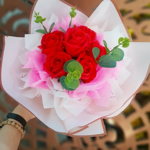 Bó hoa hồng sáp thơm màu đỏ 6 bông - Tặng kèm thiệp xinh xắn H052