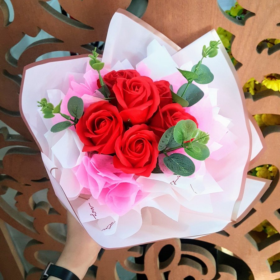 Bó hoa hồng sáp thơm màu đỏ 6 bông - Tặng kèm thiệp xinh xắn H052