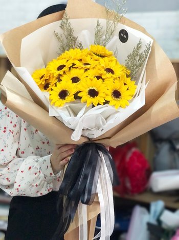 BÓ HOA SÁP HƯỚNG DƯƠNG - TỐT NGHIỆP