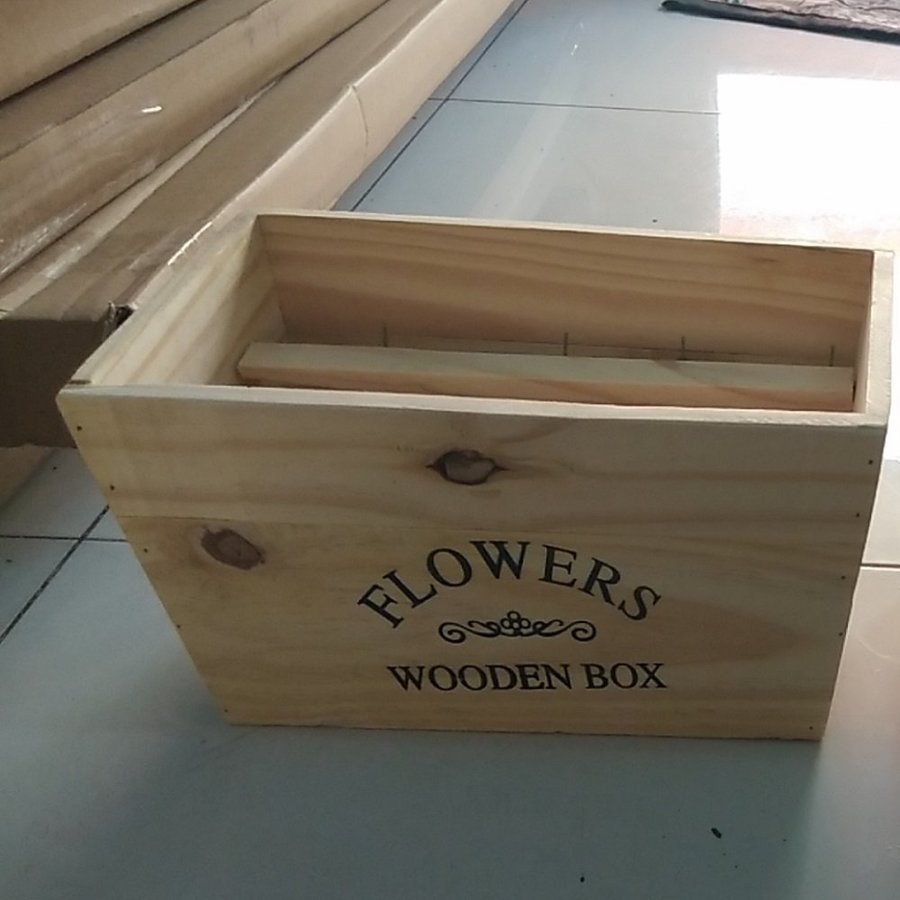 Chậu gỗ cắm hoa sáp thơm wooden flower box