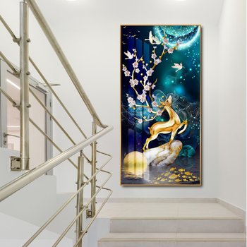 Những bức tranh treo cầu thang hợp phong thủy 2024 sẽ mang đến cho ngôi nhà của bạn một vẻ đẹp tuyệt vời cùng sự cân bằng và hài hòa trong không gian sống. Sự kết hợp hoàn hảo giữa phong thủy và nghệ thuật sẽ tạo nên một không gian sống độc đáo và gợi cảm hứng sáng tạo cho gia chủ.