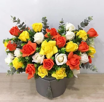 Schachtel mit 3 Farben duftende Wachsblumen 2