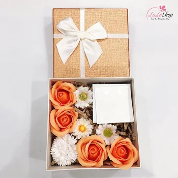 Bộ hộp quà trao lời yêu thương kèm hoa