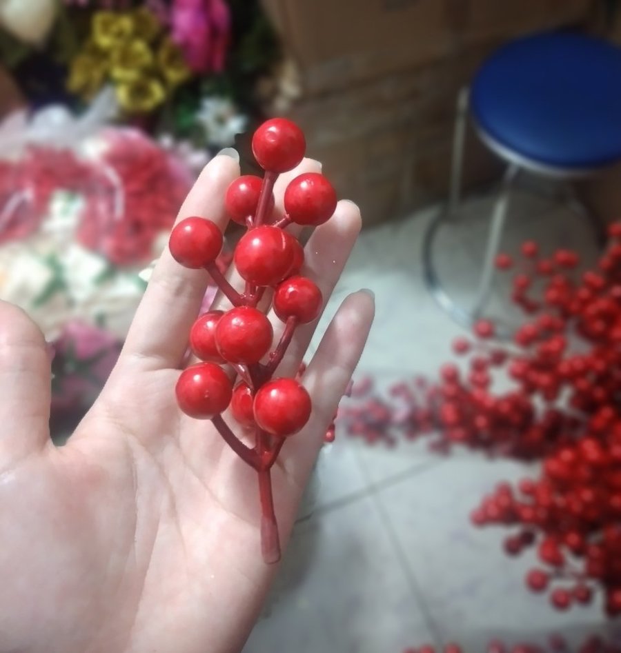 Cành cherry giả đỏ trang trí làm phụ kiện handmade