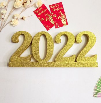 Mô hình năm mới 2022 cao 20cm trang trí tết năm mới 2022