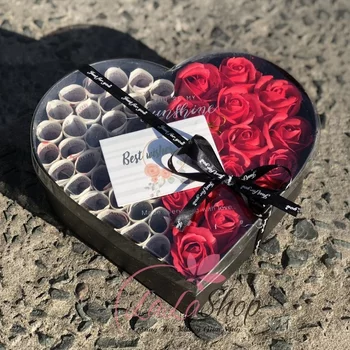 Hộp quà tặng hình trái tim 14 hoa hồng sáp và 34 tiền 2k