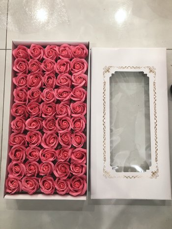 Hộp 50 đầu hoa hồng sáp thơm màu hồng dâu