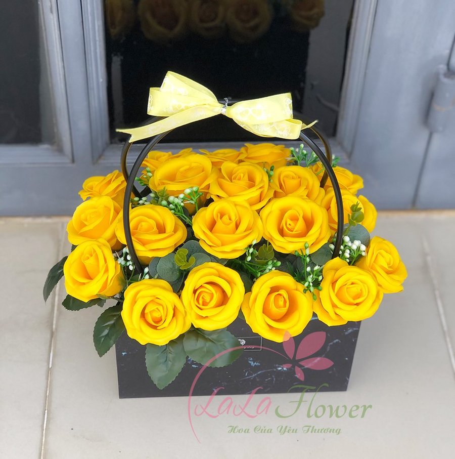 Giỏ hoa sáp thơm ánh ban mai