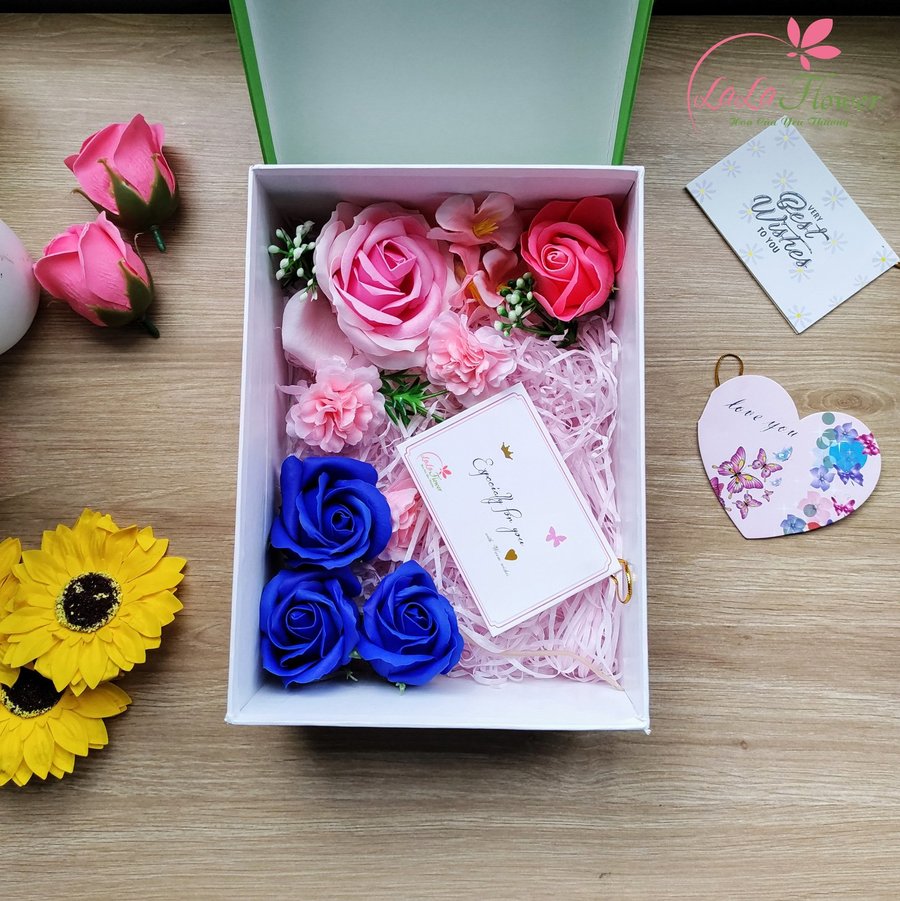 Set hộp quà tặng hoa hồng sáp yêu thương mẫu 3