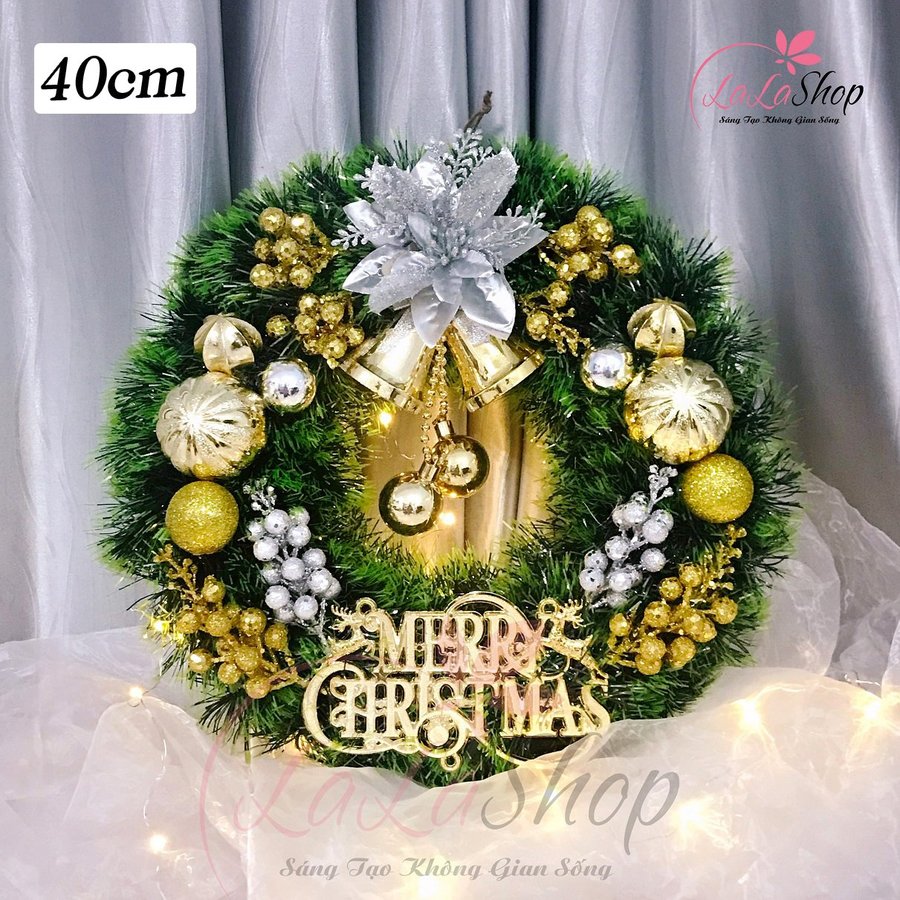 Vòng Nguyệt Quế 40cm Trang Trí Merry Christmas Chuông Đỏ Hoa Trắng Treo Cửa Có Kèm Đèn Led