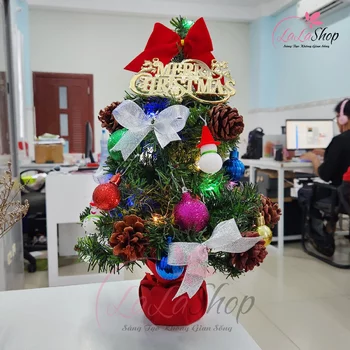Mini-Weihnachtsbaum 38 cm mehrfarbiges komplettes Zubehör Modell 10