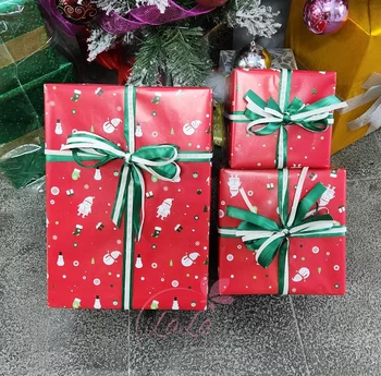 Bộ 3 hộp quà đỏ nơ xanh trang trí giáng sinh