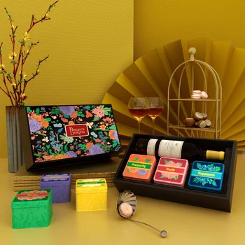 Luxuriöse Lack-Geschenkbox mit Frühlingssekt 2 (NA)