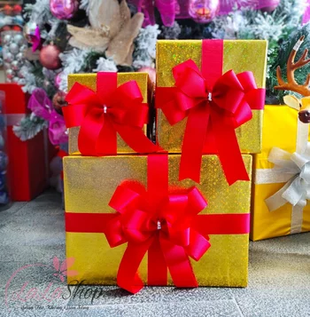 Bộ 3 hộp quà noel vàng nơ đỏ trang trí cây thông noel làm quà tặng