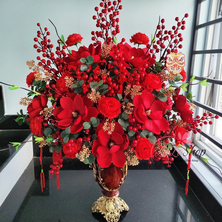 Bình hoa mộc lan đỏ lớn trang trí