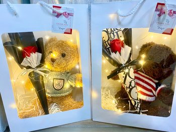 Set túi gấu teddy và 1 bông hoa sáp kèm đèn led